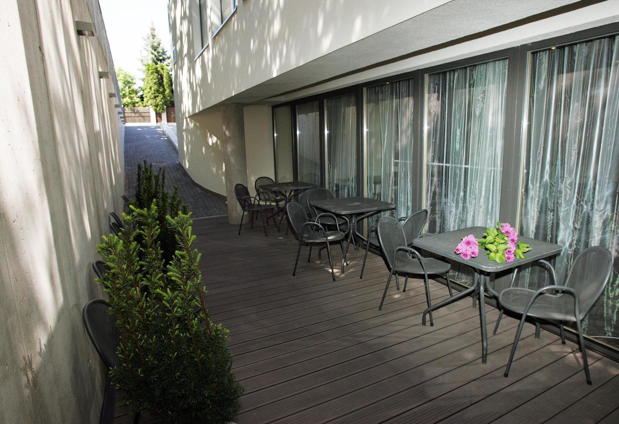 Hotel Babilonas Kaunas Esterno foto